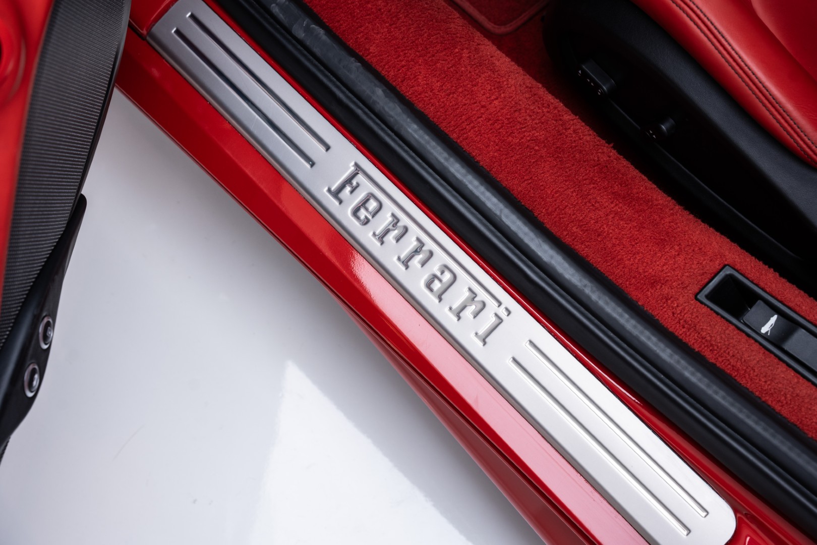 2017 FERRARI 488 SPIDER | GCC | EXCELLENT CONDITION | MAIN DEALER SERVICE